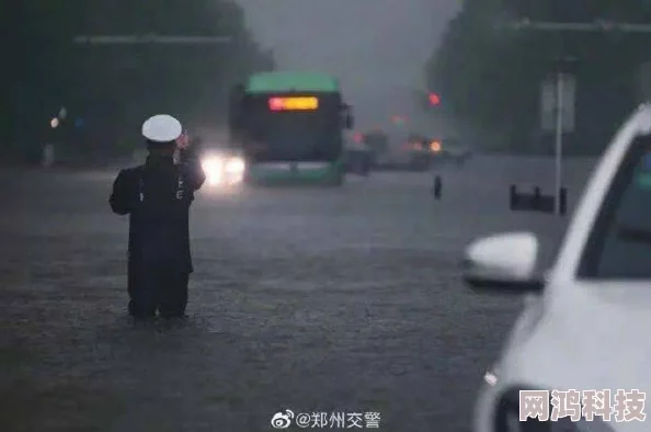 同性农民壮汉男男肉交小说连夜暴雨冲垮田埂两人合力抢修筋疲力尽